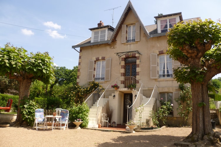 Cottage Burgundy
