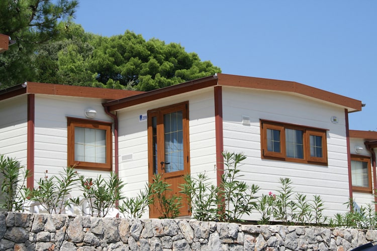 Chalet Islands