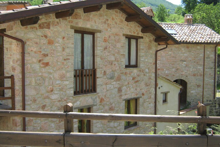 Capriolo - Exterior - Summer
