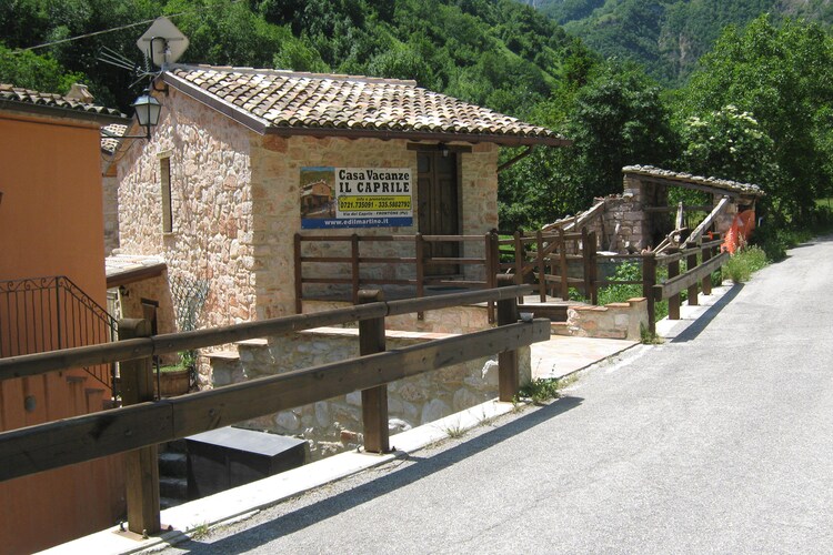 Capriolo - Exterior - Summer