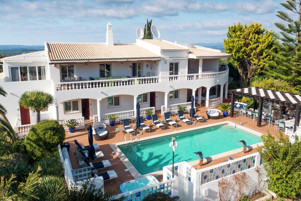 Casa Monte Cristo Apartments - Almond - Lagos