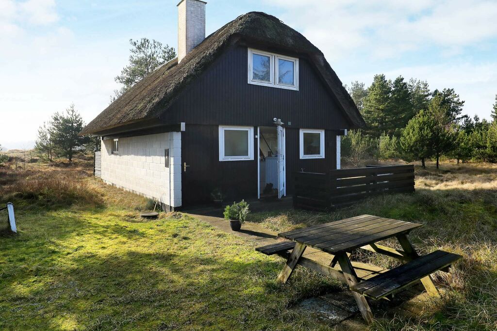 Goed onderhouden vakantiehuis in Oksbøl met unieke ligging