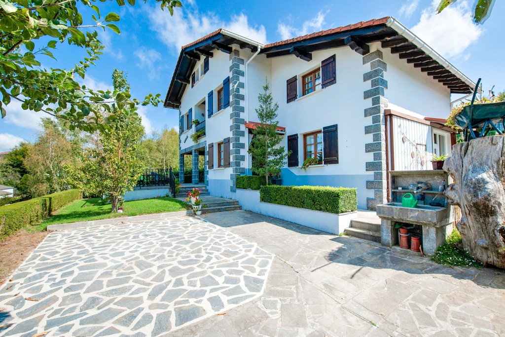Picture of villa