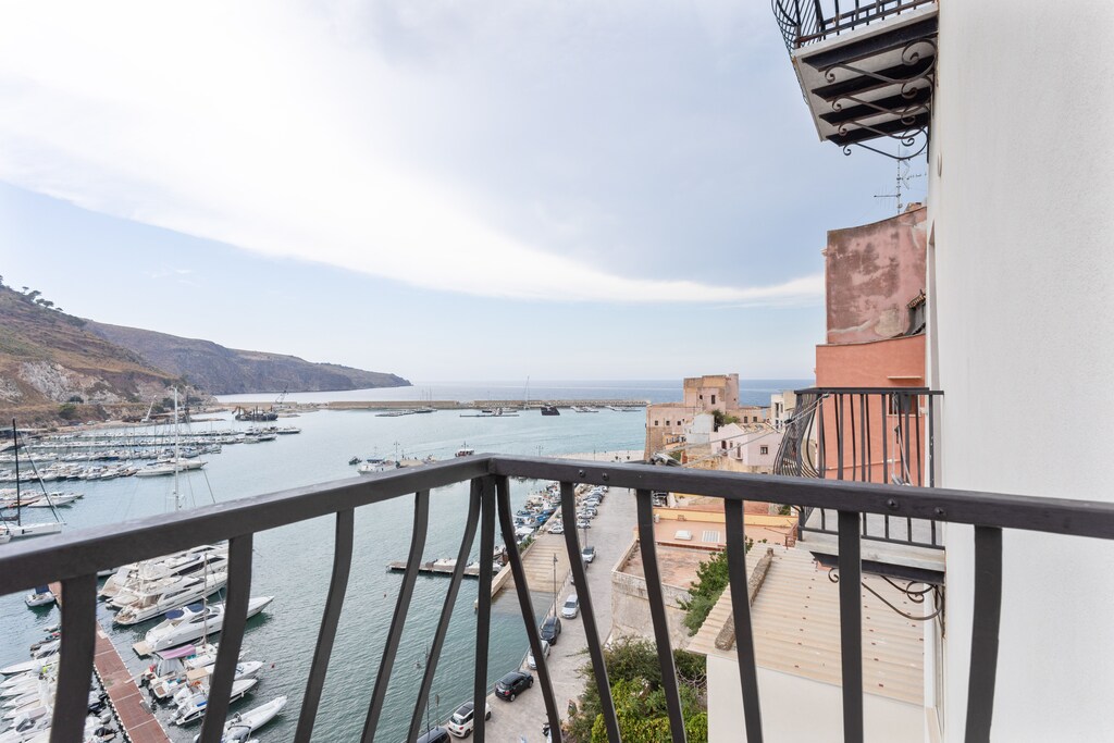 Apt Raffaella Sul Golfo Di Castellamare - Castellammare del Golfo