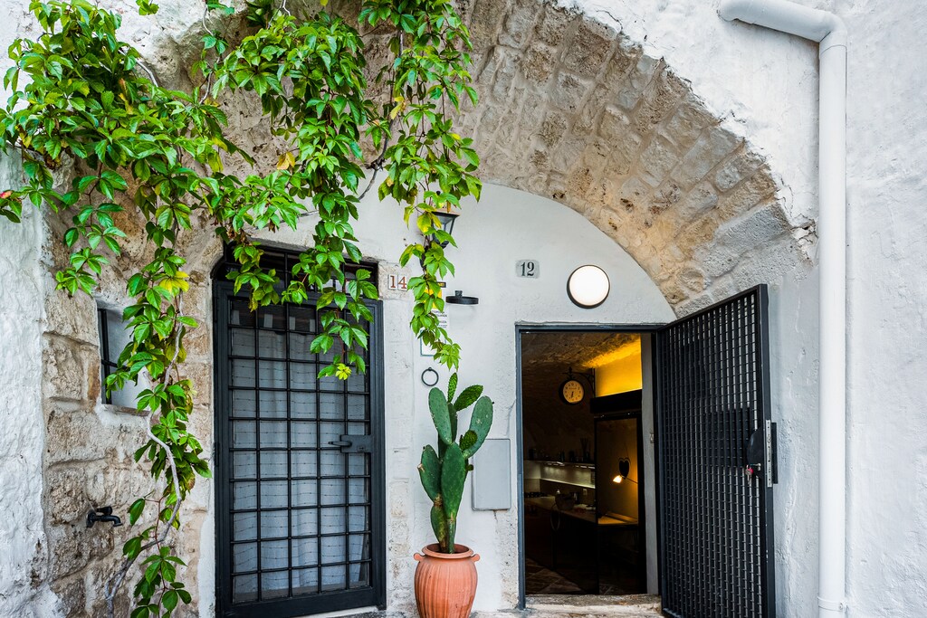 Tutta Via Ostuni - Ostuni