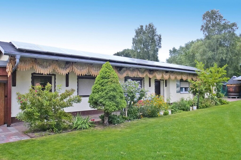 Reihenbungalow An Einem Spreearm