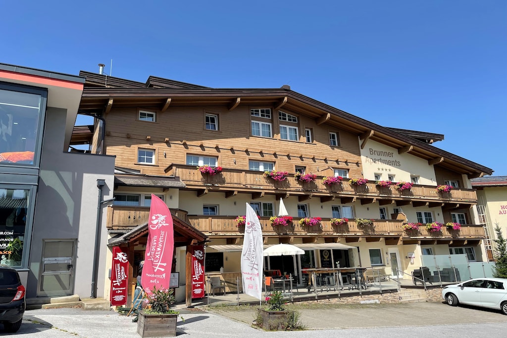 Brunner Apartments