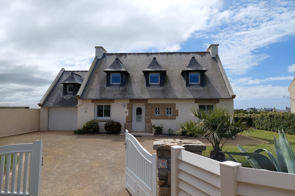 Bretonisches Ferienhaus In Strandnähe Plouescat