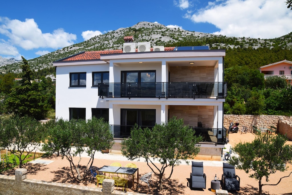 Apartments Filomena Starigrad-Paklenica Sd-164 A-0