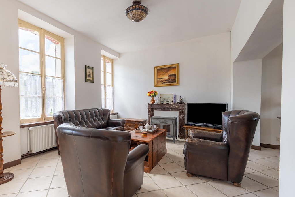 Picture of property.name