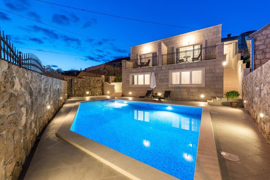 Villa Kabalero - Four-Bedroom Villa With Private P