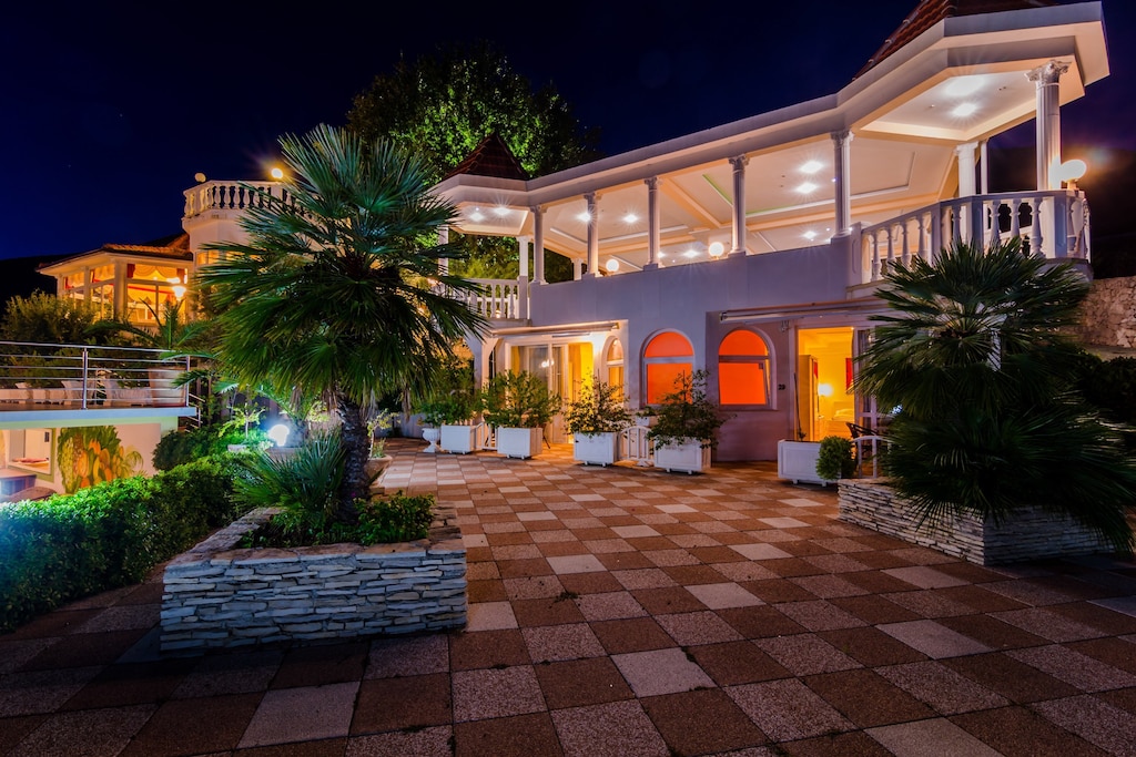 Pansion Villa Antonio - Standard Triple Room  10