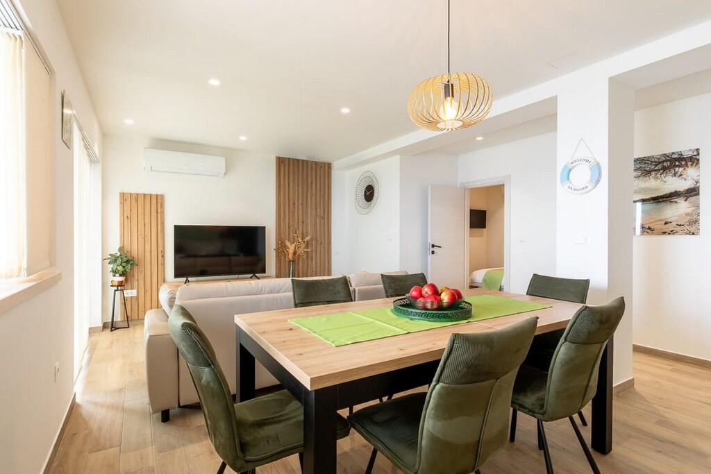 Holiday Home Dona Maria - Five Bedroom House With