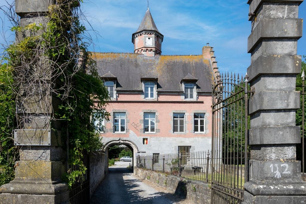 Château De Senzeilles 1