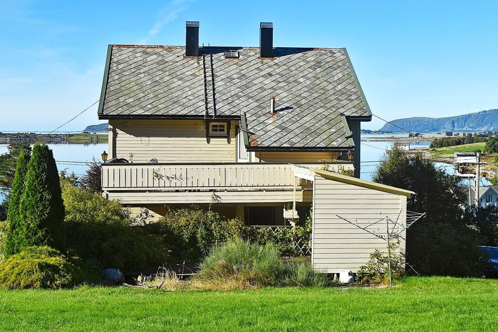 Belvilla 9 persoons vakantie huis in Søvik