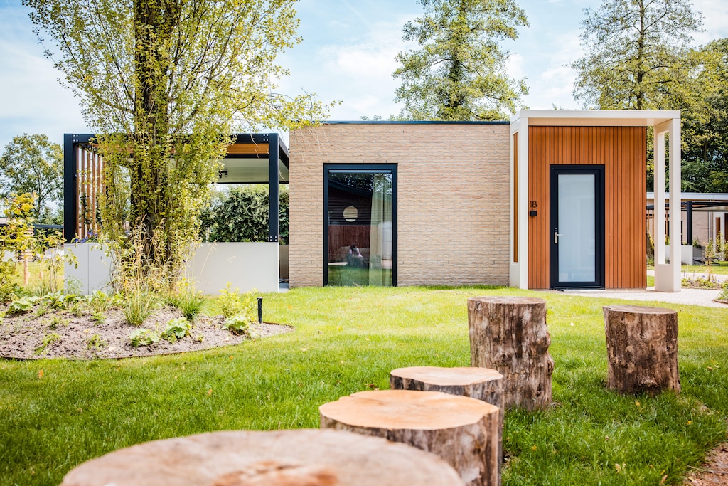 House image big