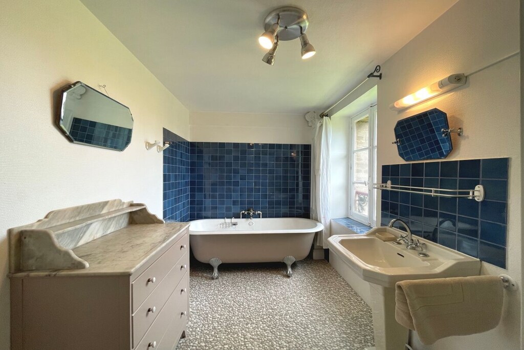 Picture of property.name