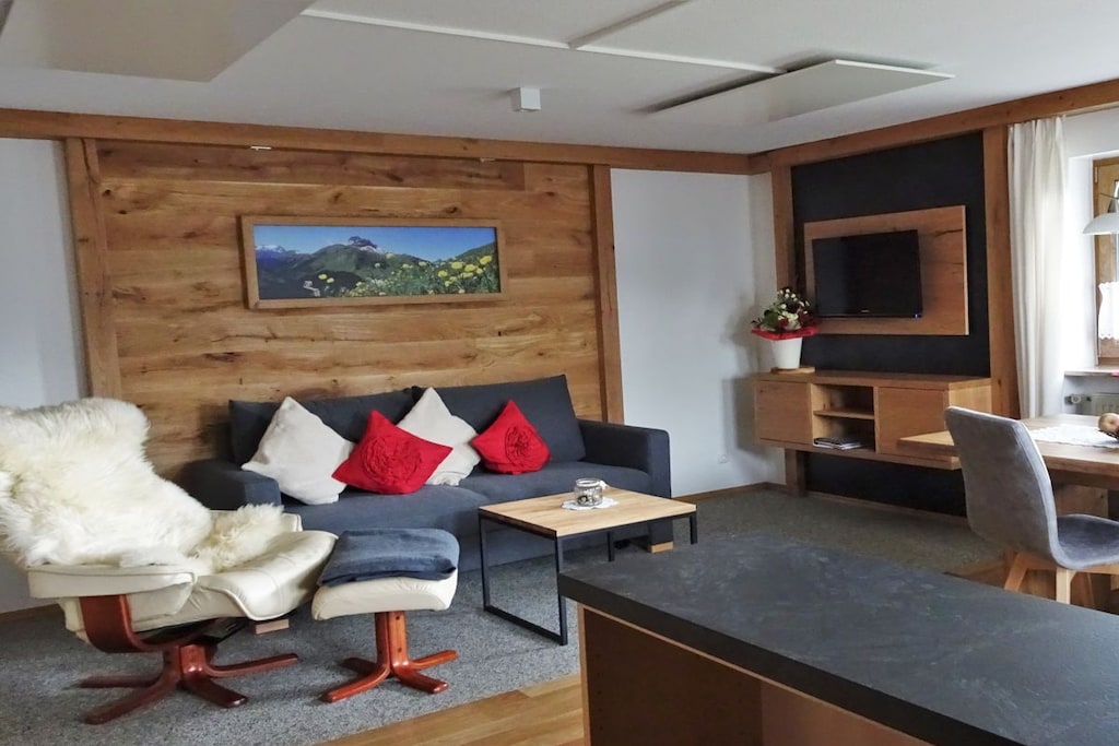 54378 - Living room