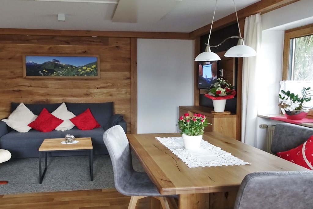 54378 - Living room