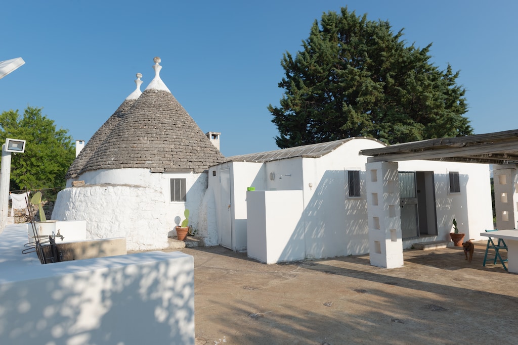 Trulli Don Peppe Sole In Cisternino