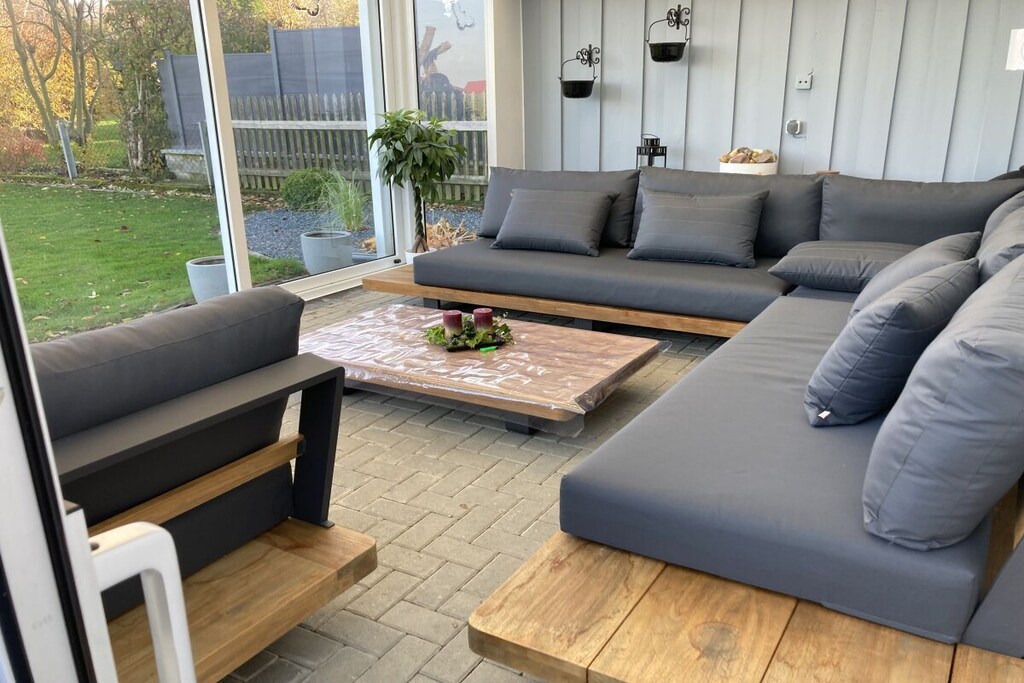 Bright, spacious and family-friendly maisonette flat on 120 square metres with enough space for two to five people.