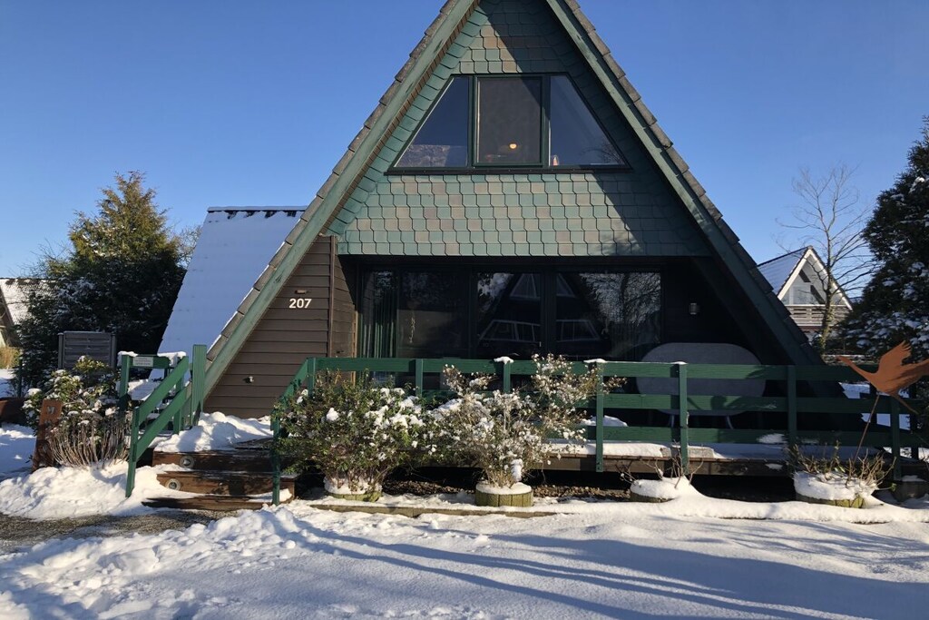 child-friendly and cozy holiday home for 6 people in the fishing village of Fedderwardersiel in the Wadden Sea National Park