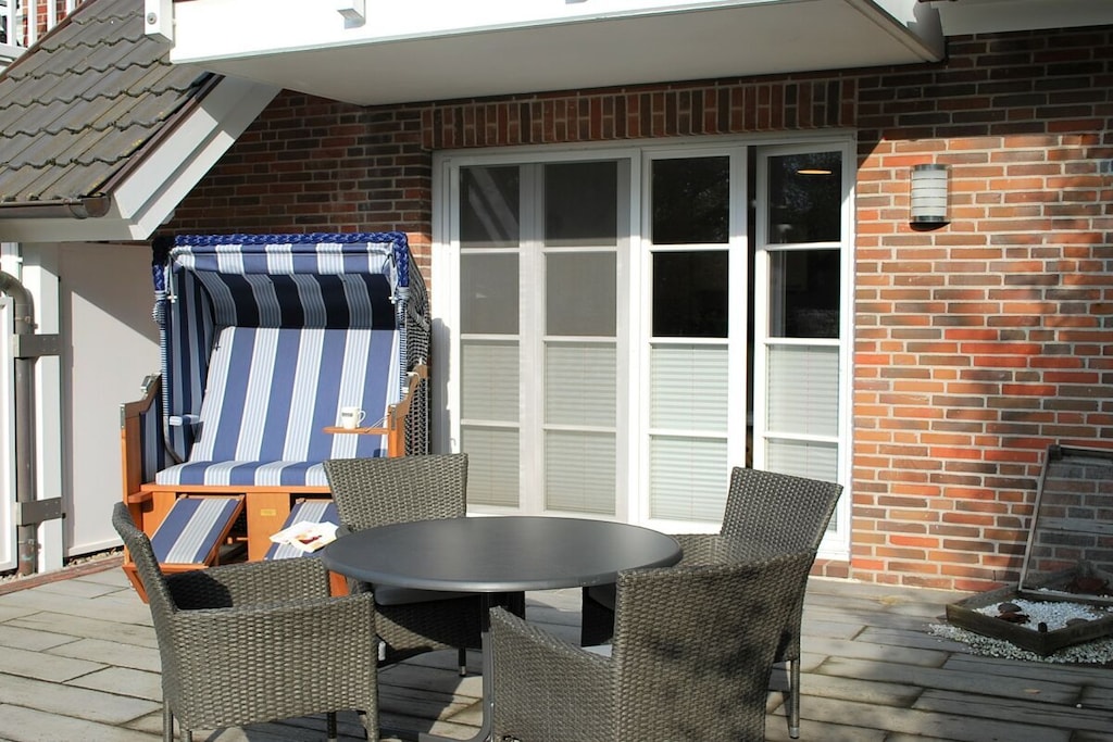 Oasis in the dune yard