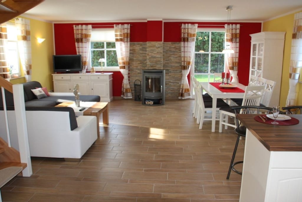 Surfer Modern retreat