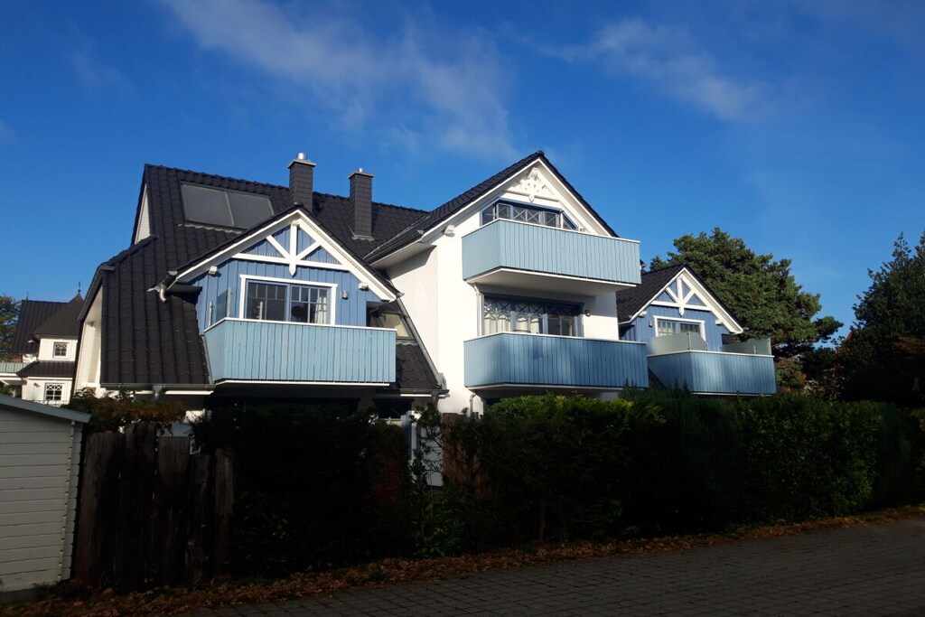 By the Sea 2 Modern Retreat