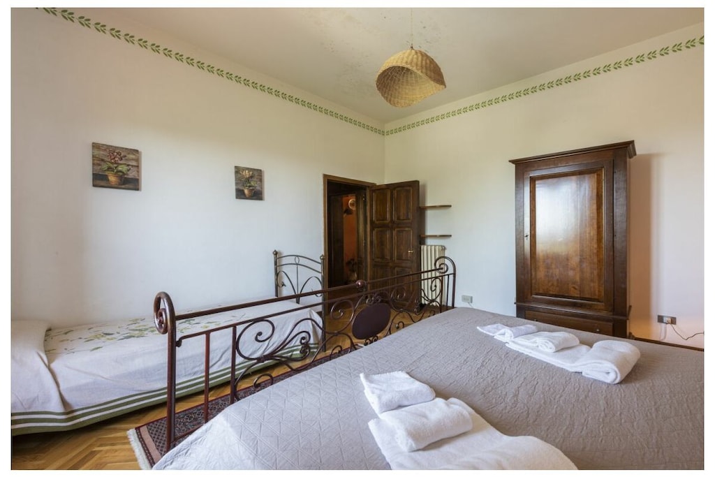 Bed Room