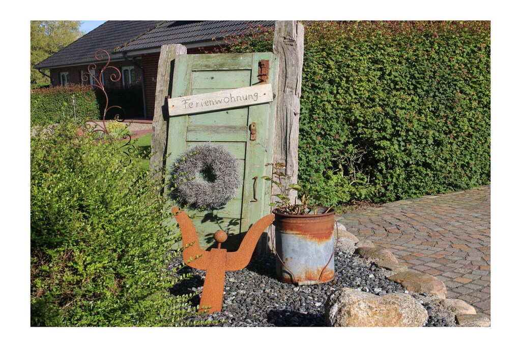 Feel at home at any time of year in a bright, comfortable and cozy holiday apartment on the top floor with a separate entrance.