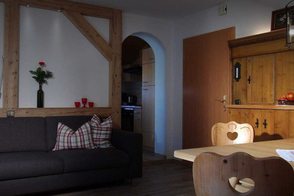 1 - House Rosenegger