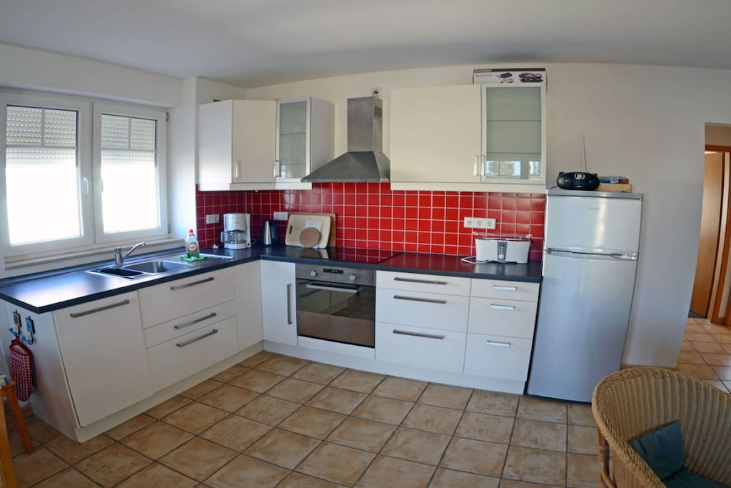 only 25 m to the Baltic Sea sandy beach with sea view! up to 6 people with 2 bedrooms, high-quality furnishings, direct beach access