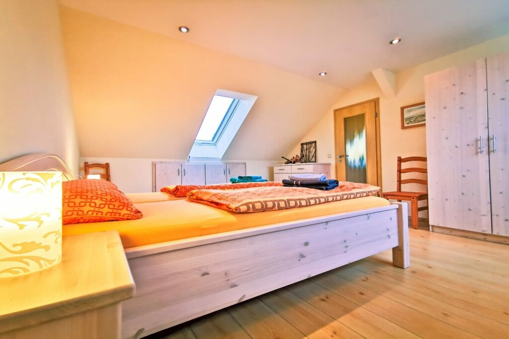 Holiday above the rooftops of Ribnitz with a view of the Bodden! Modern, bright, 48 mÂ², top floor holiday apartment for 2-3 people. The Baltic Sea is 8 minutes away.