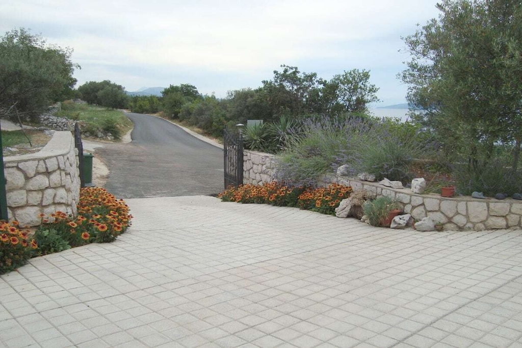 Villa Mare e Fiori Apartment Garden