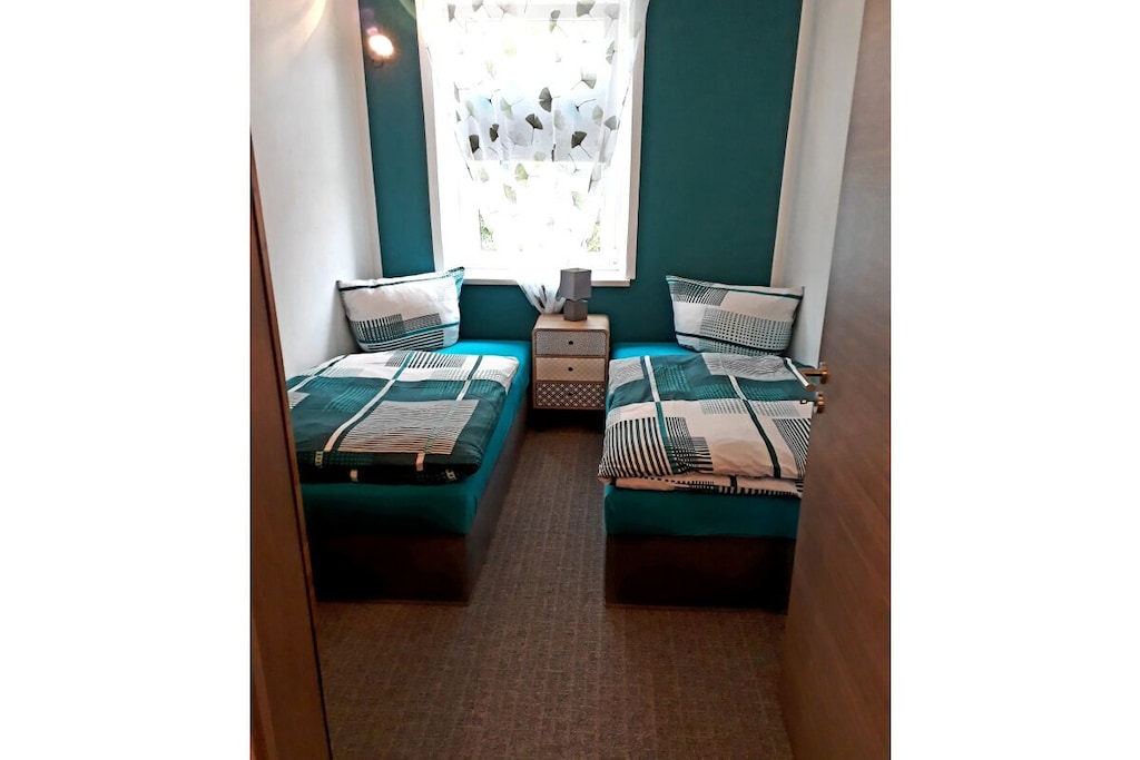 The holiday home, decorated with loving details, invites young and old to explore. Have fun!