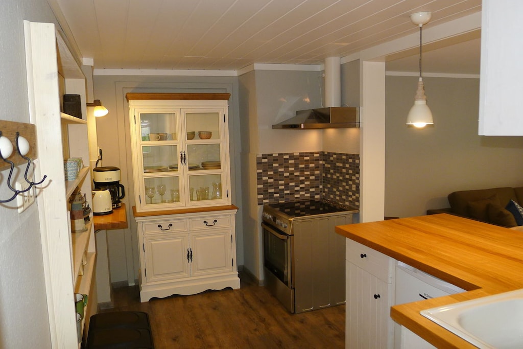 Beach chair, garden, parking space, terrace, bicycles, washing machine, Smart TV, Wi-Fi, Senseo coffee pad machine