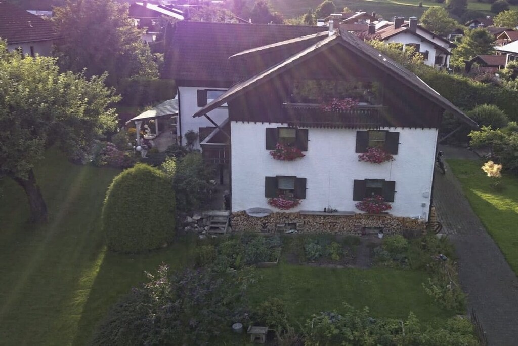 Relax in a lovingly furnished, modern holiday apartment to feel good and relax in the immediate vicinity 200m from the Forggensse. gmx