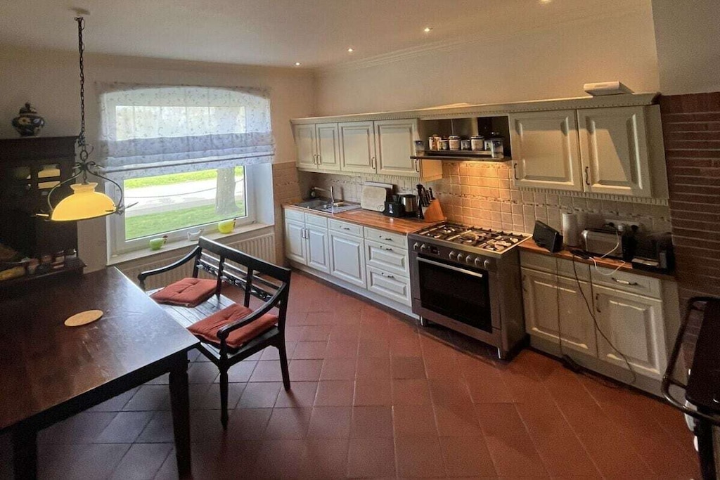 492249-Nicht zugeordnet