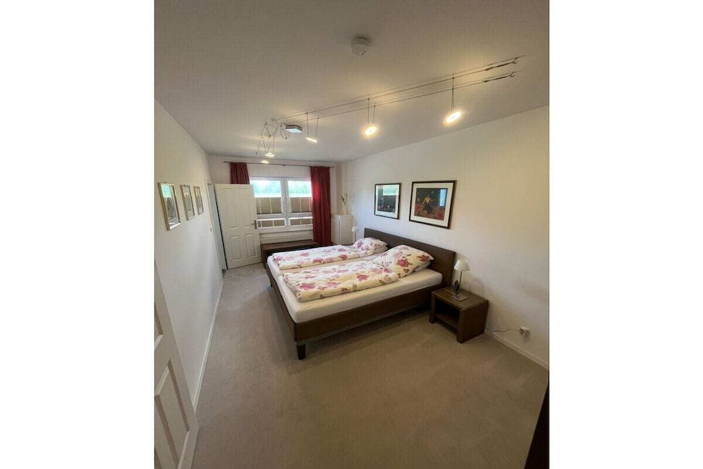 492249-Nicht zugeordnet