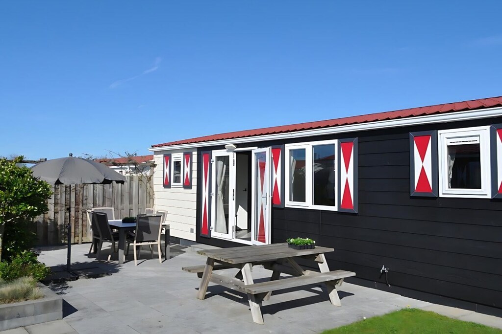 Grietje 1 Comfortable holiday residence