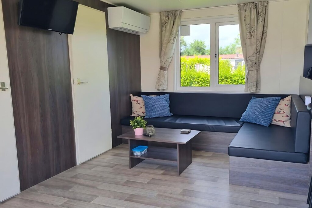 Grietje 1 Comfortable holiday residence