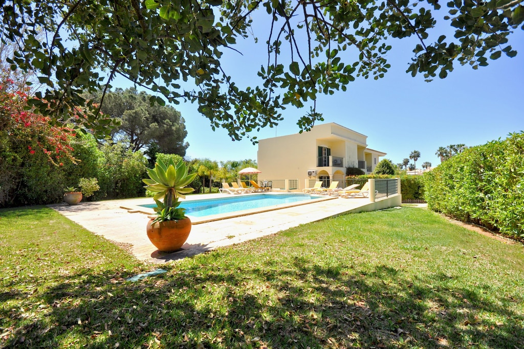 Villa Garden