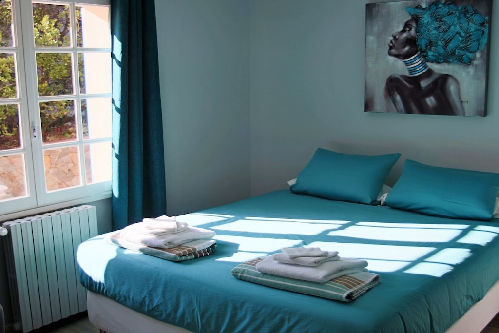 Bed Room