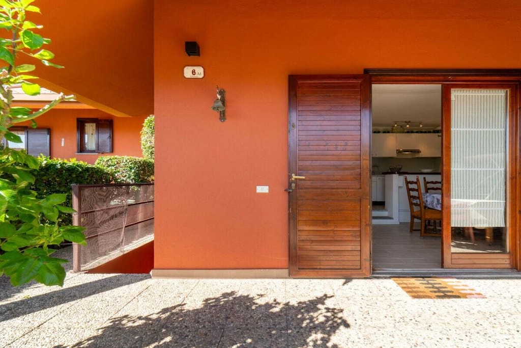 Panorama Lake and Garden