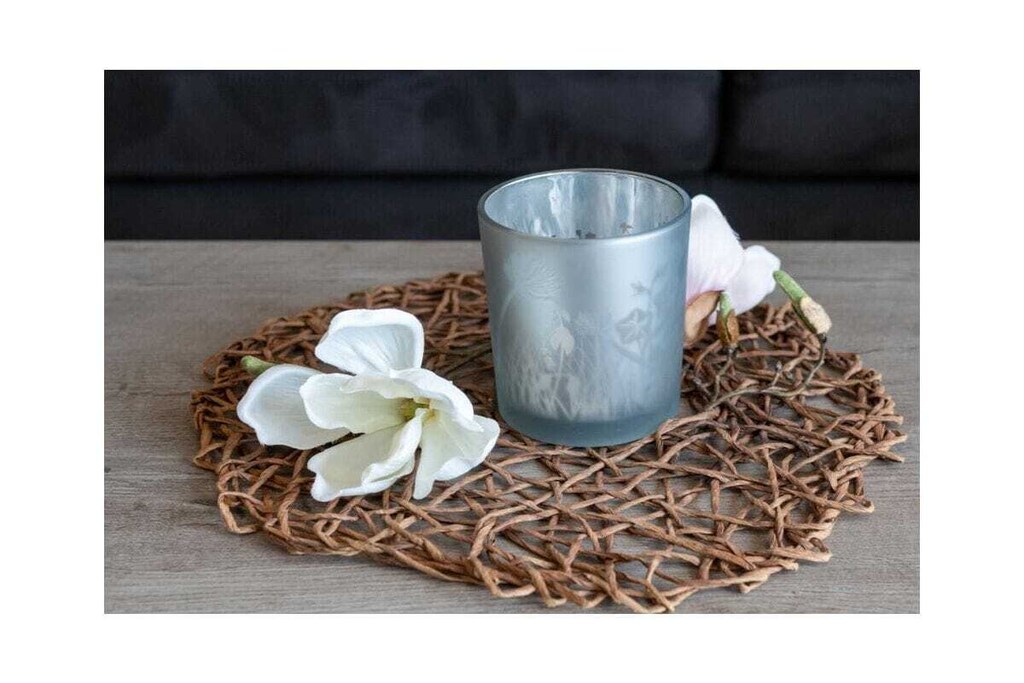 Ground floor: (Living room(TV, radio, heating), Kitchen(hob, toaster, cooker, coffee machine, oven, dishwasher, fridge, freezer, high chair), bedroom(cot), bedroom(cot), bathroom(shower, washbasin, hairdryer))\n\nInternet Access DSL, Vacuum Cleaner, storage, Internet access, Internet access, washing machine, balcony(balcony), garden furniture, iron, parking (paying)