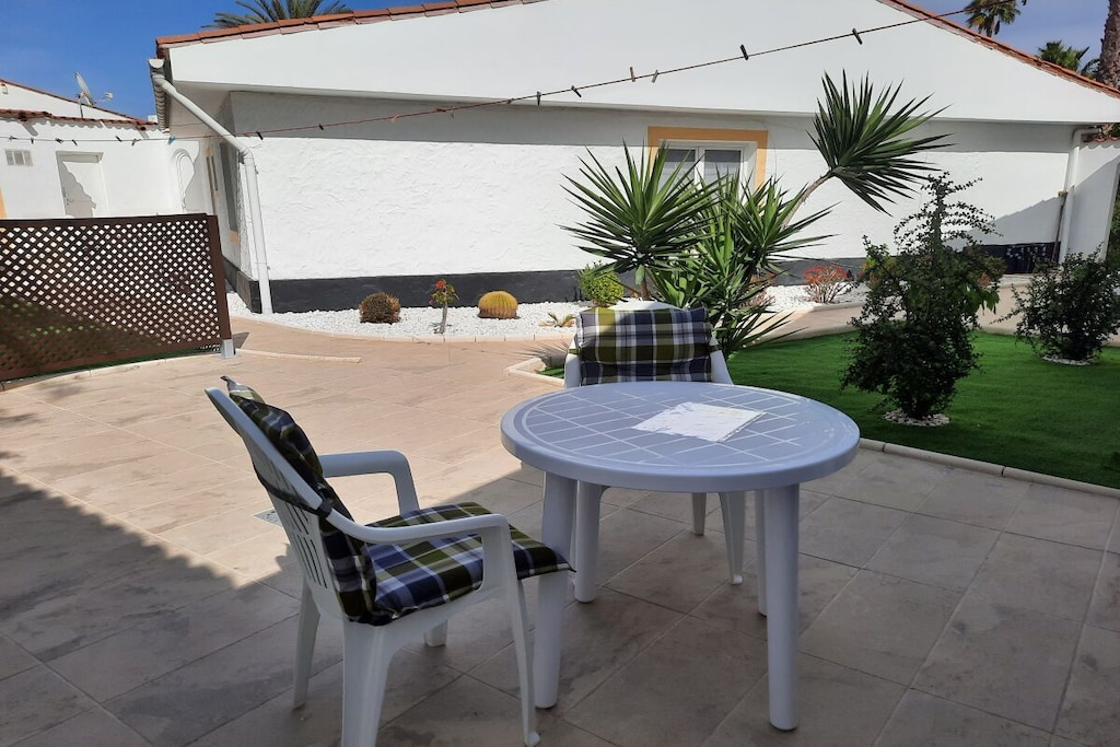 Bungalow approx. 40² provides peace and relaxation in the heart of Playa del Ingles on Gran Canaria, very quietly located in a cul-de-sac. With large covered terrace
Our bungalow is extremely tastefully designed and all this at an absolutely realistic price. 
Non smoking bungalow. Price per night for 1 person €69.- each additional person €22.- One-off surcharge of €75 for final cleaning
We would be happy to welcome you to our little paradise. We wish you a great time, see you soon on Gran Canaria.
Bungalow approx. 40² provides peace and relaxation in the heart of Playa del Ingles on Gran Canaria, very quietly located in a cul-de-sac. With large covered terrace
Our bungalow is extremely tastefully designed and all this at an absolutely realistic price. 
Non smoking bungalow.
We would be happy to welcome you to our little paradise. We wish you a nice time until soon on Gran Canaria, stay healthy!