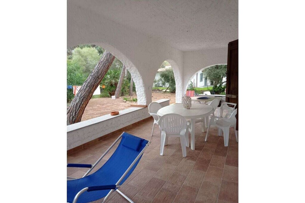 Ground floor: (Kitchen(stove, cooker, hood, oven, microwave, dishwasher, fridge, dishes and cutlery), Living/diningroom(Sofa, TV, dining table, fireplace), bathroom(toilet, shower, washbasin, bidet))\n\nOn the 1st floor: (bedroom(Wardrobe, double bed), bedroom(Wardrobe, double bed), bedroom(Wardrobe, single bed, single bed), bathroom(toilet, shower, washbasin, bidet))\n\nHot Water, veranda(garden furniture, sun loungers), washing machine, terrace(garden furniture), parking, iron, Laundry Package for a fee