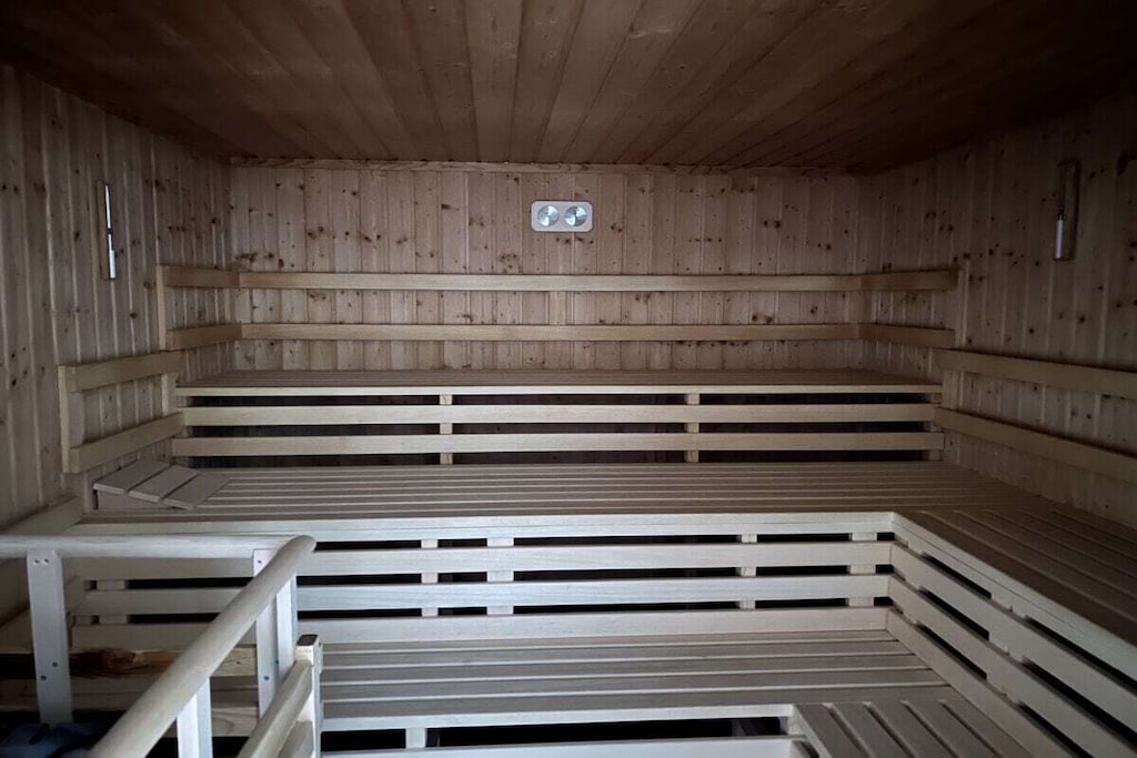 244345-Nicht getaggt