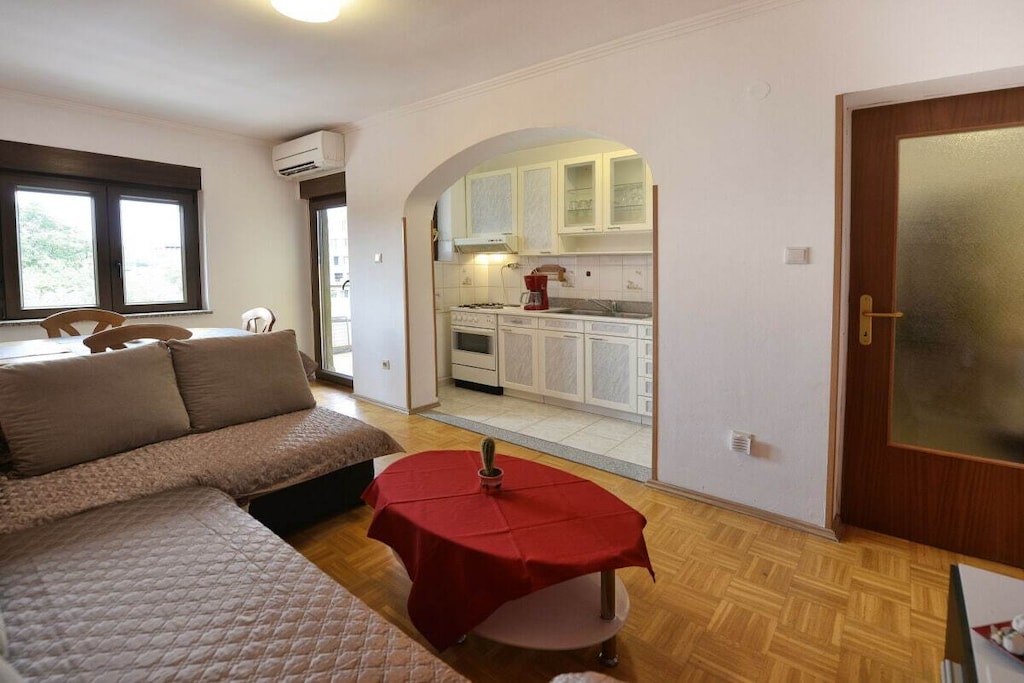 Apartment in Porec with parking